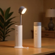 創意護眼台燈強光手電筒