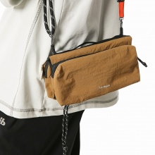 抽繩斜挎包